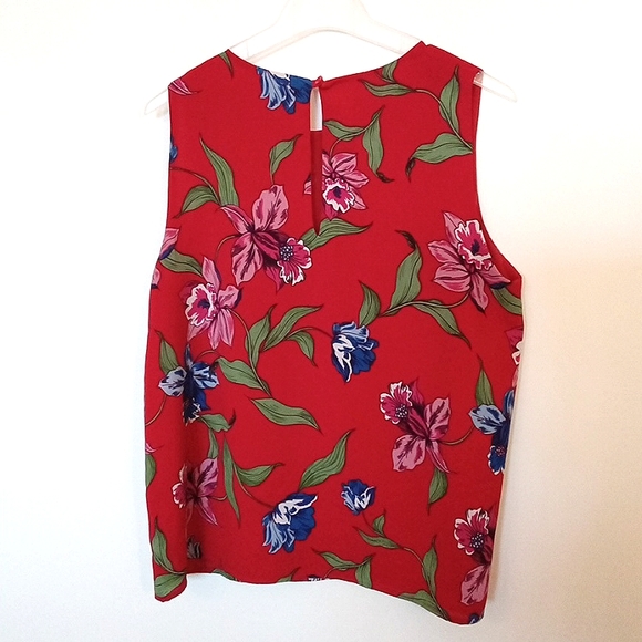 C & E Sleeveless Blouse with Jewel Neckline - Picture 8 of 8